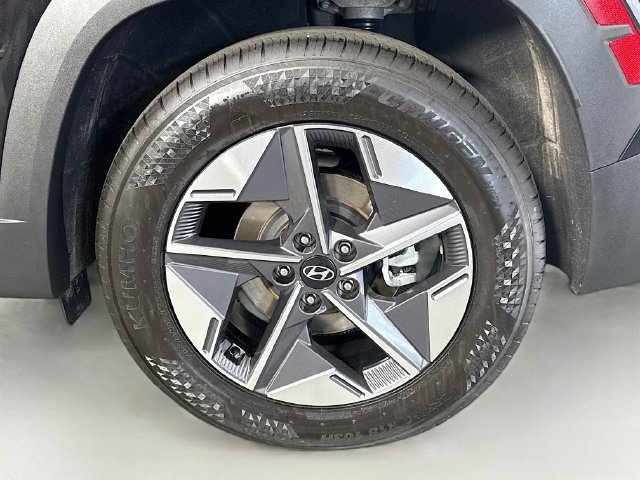 Used 2026 Hyundai Tucson SEL Plus FWD image 36