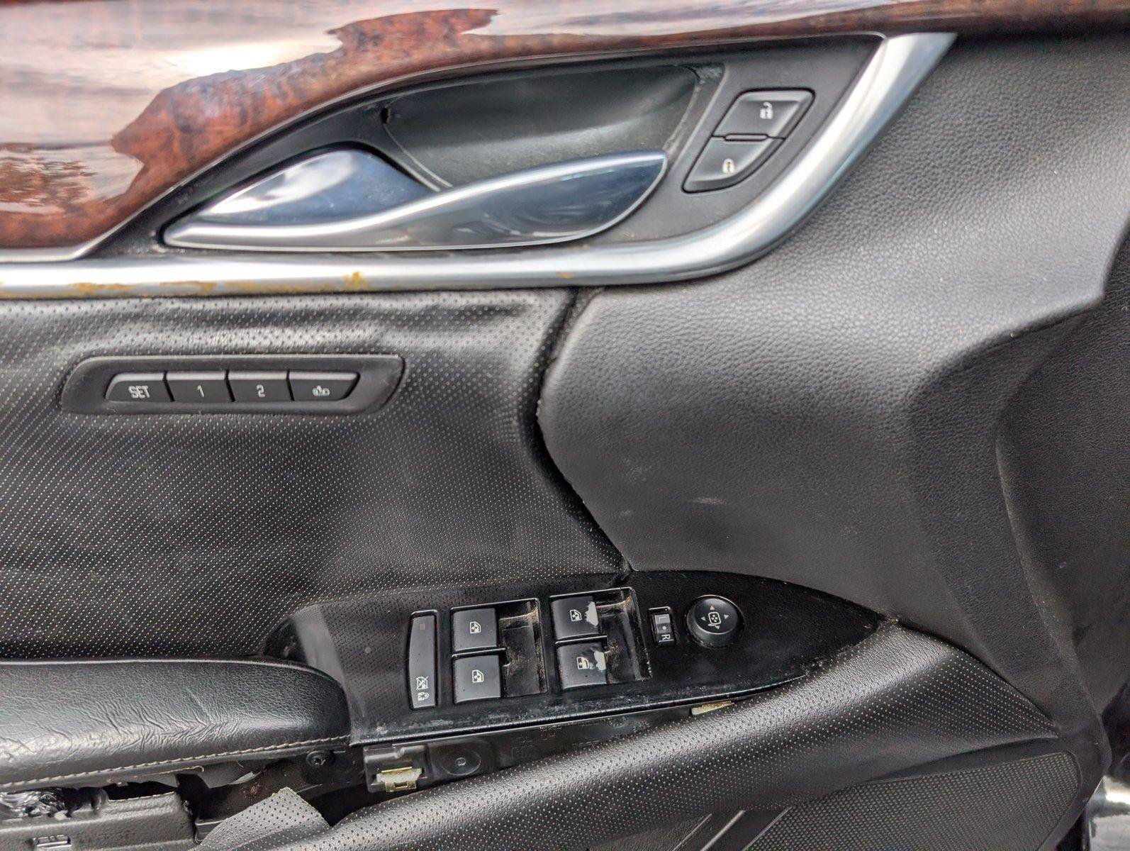 Used 2014 Cadillac XTS Luxury w/ Driver Awareness Package FWD image 15