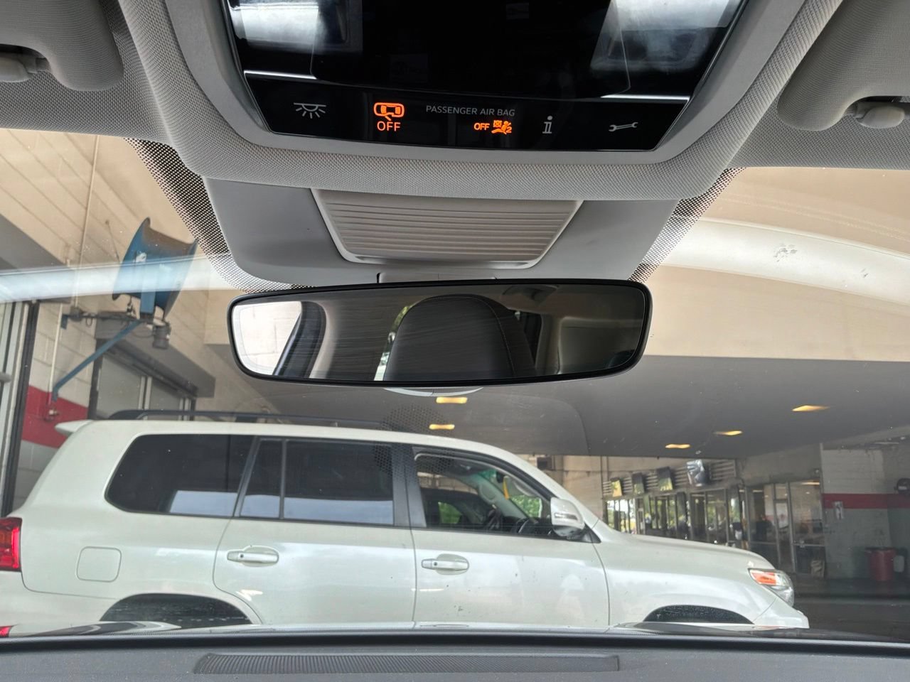 Used 2026 Volkswagen Tiguan SE FWD image 18