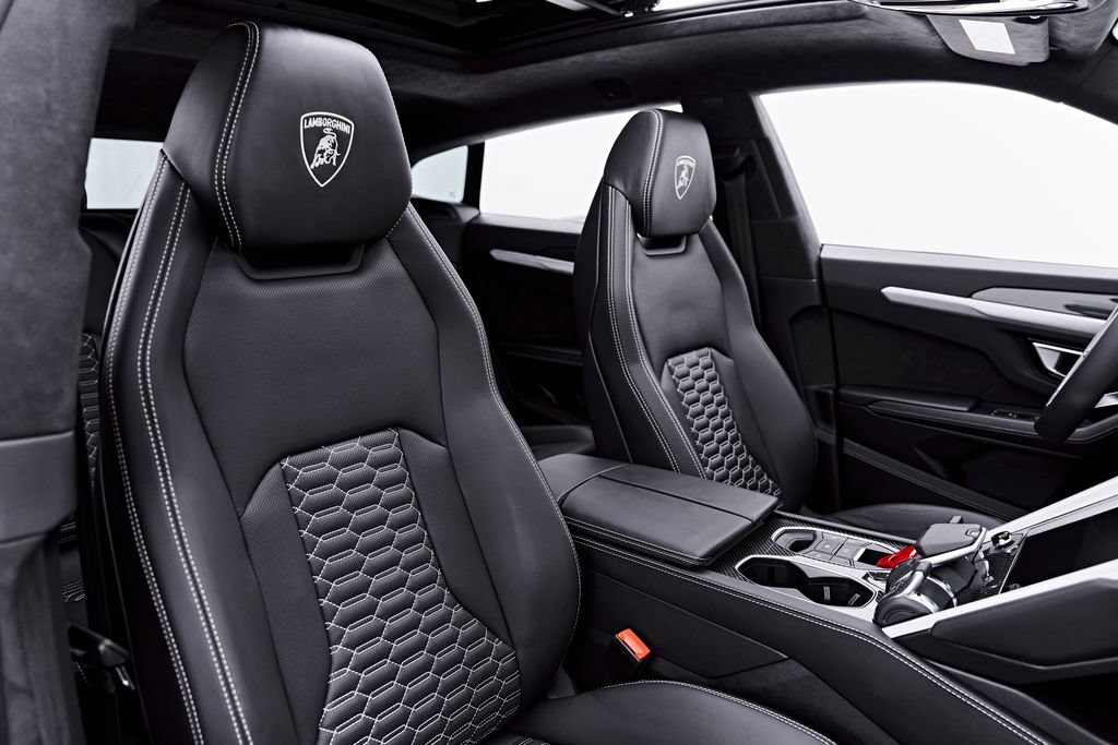 Used 2021 Lamborghini Urus AWD/4WD image 62