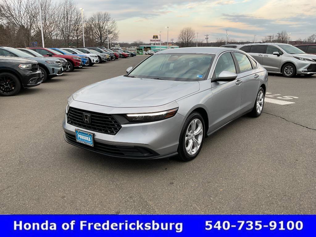 Certified 2025 Honda Accord LX image 2