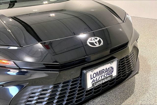 Used 2026 Toyota Camry SE AWD/4WD image 39