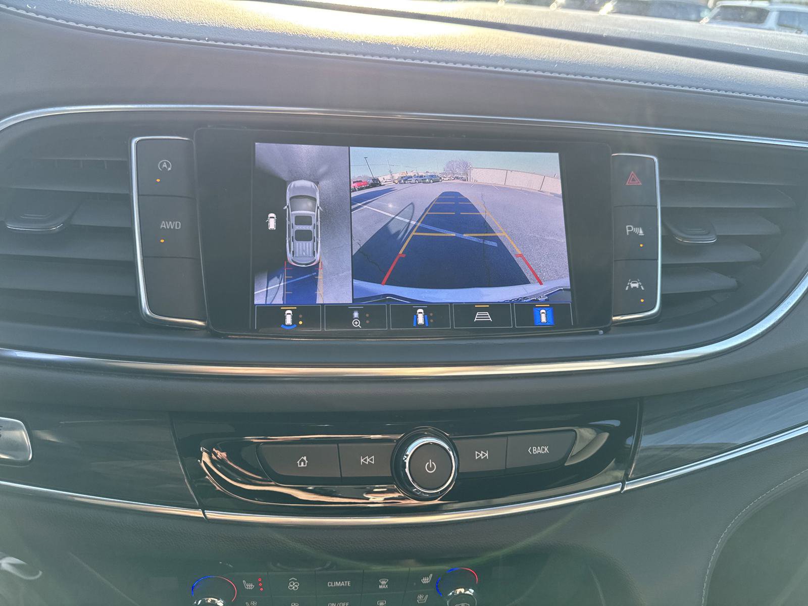 Used 2022 Buick Enclave Premium image 25