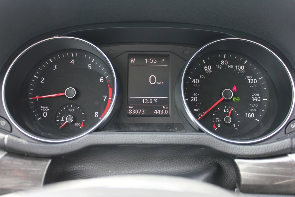 Used 2016 Volkswagen Passat 1.8T SE image 12