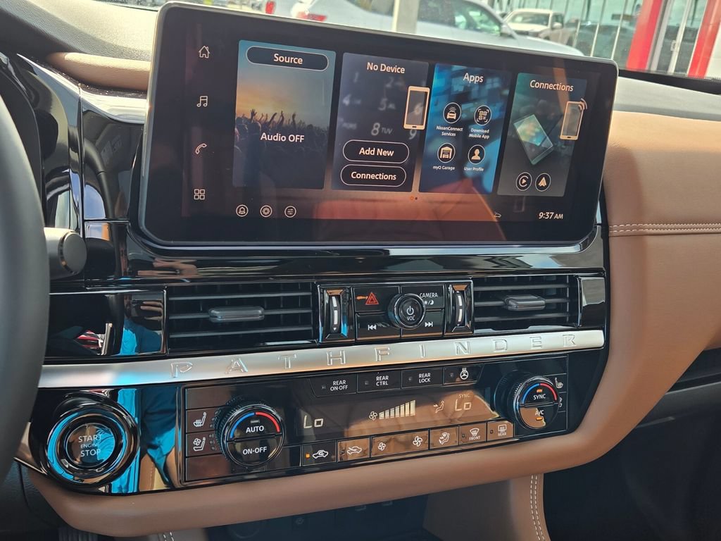 New 2026 Nissan Pathfinder Platinum FWD image 19