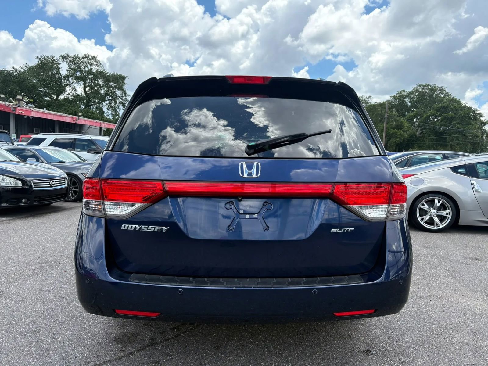 Used 2015 Honda Odyssey Touring Elite image 6