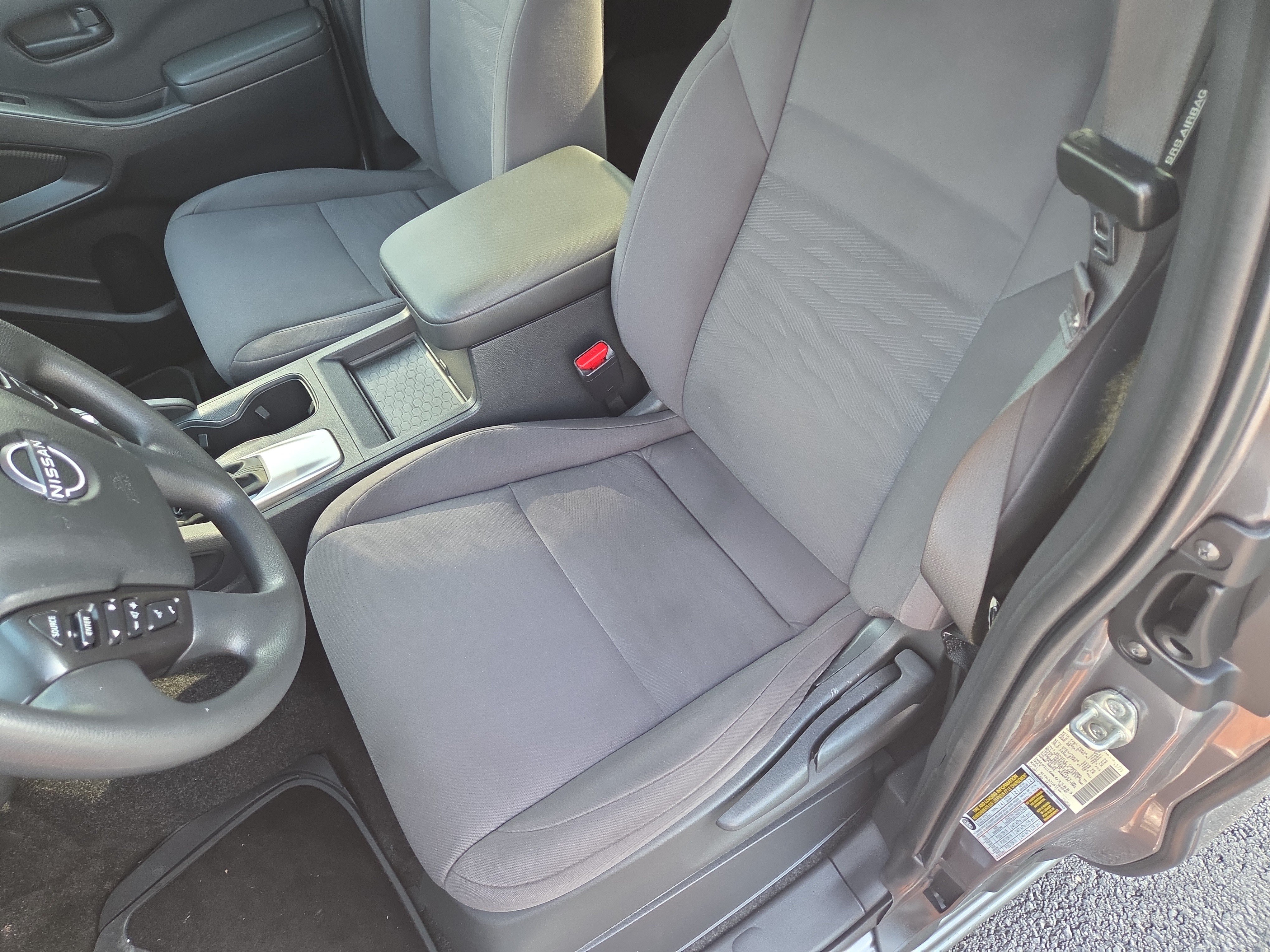 Used 2022 Nissan Frontier S RWD image 14