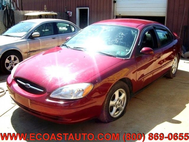 Used 2003 Ford Taurus SE image 2
