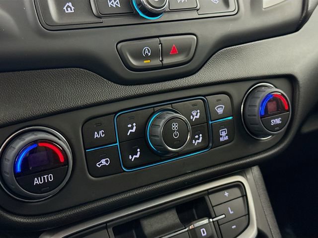 Used 2024 GMC Terrain SLE w/ Driver Convenience Package image 15