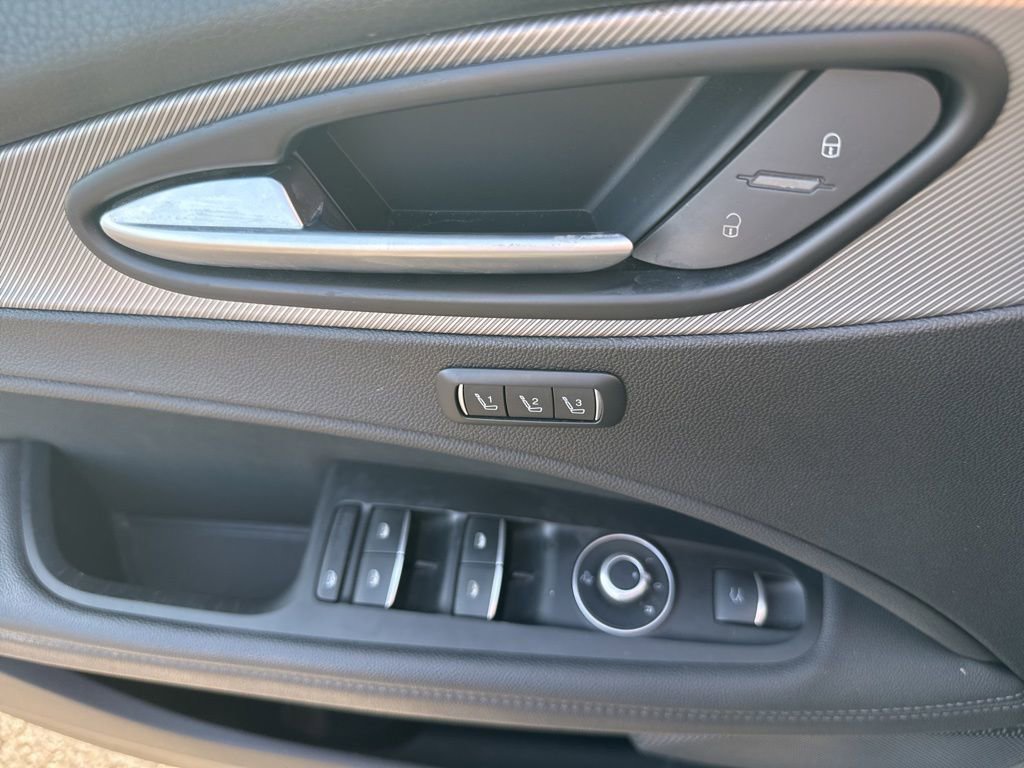 Used 2022 Alfa Romeo Stelvio Veloce image 24