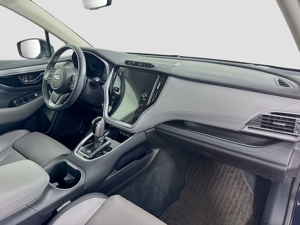 Used 2023 Subaru Outback Limited image 32