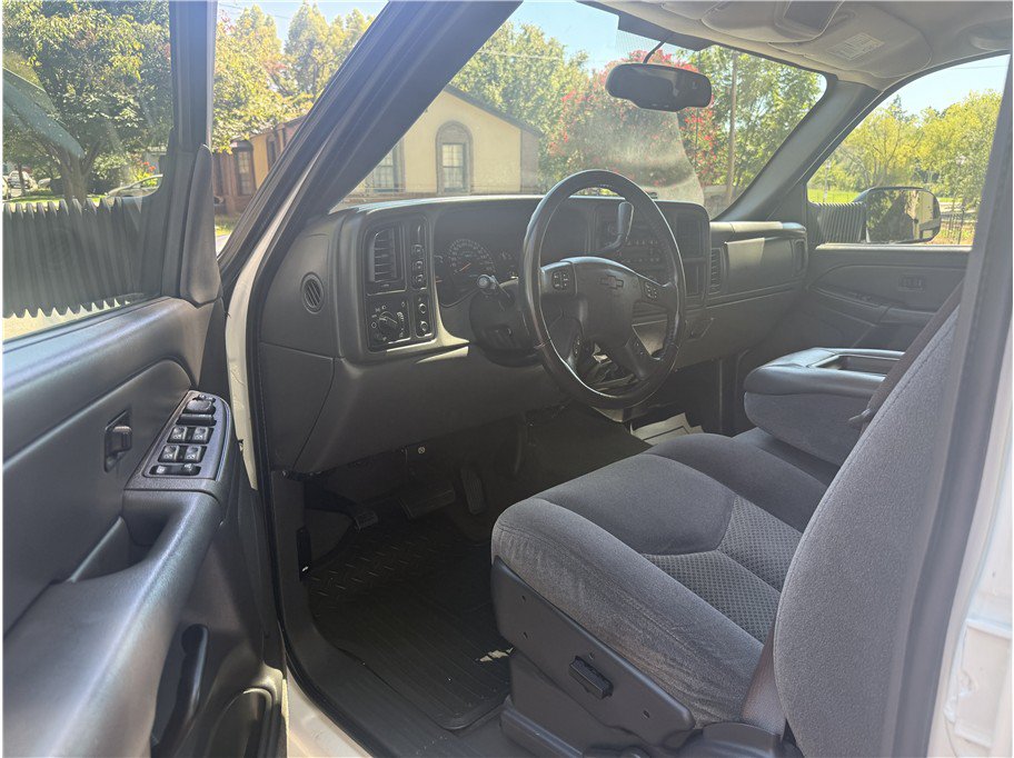 Used 2005 Chevrolet Silverado 3500 4x4 Crew Cab image 10