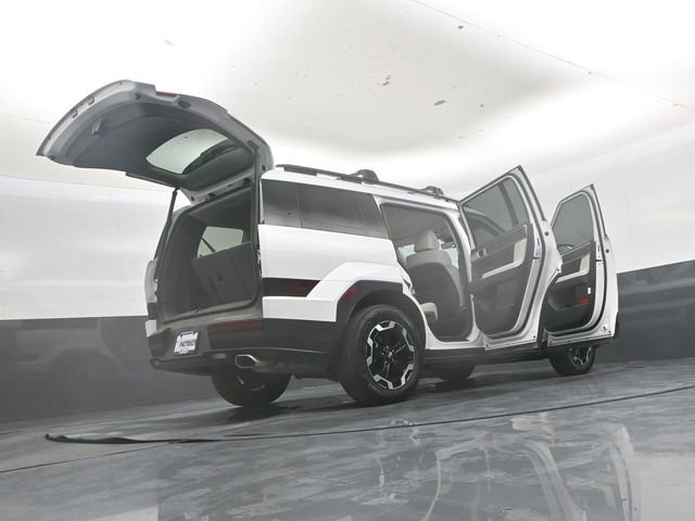 Used 2025 Hyundai Santa Fe SEL FWD image 56