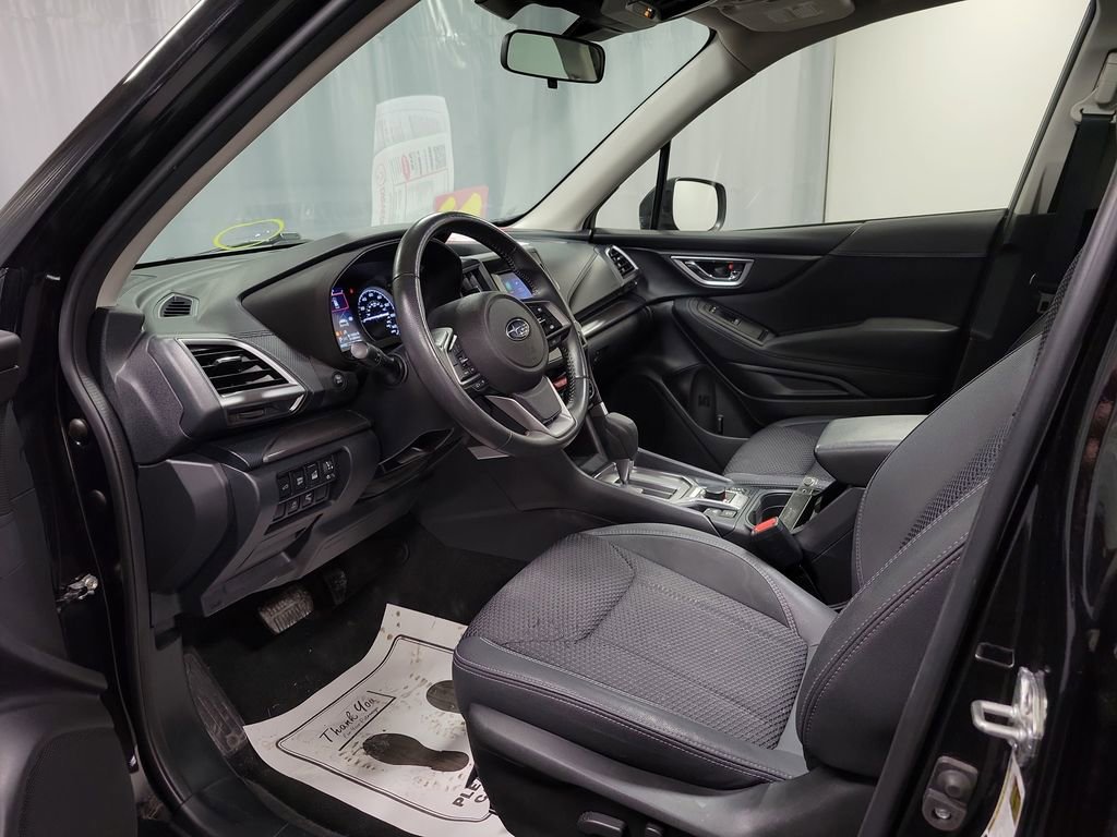 Used 2023 Subaru Forester Premium image 12