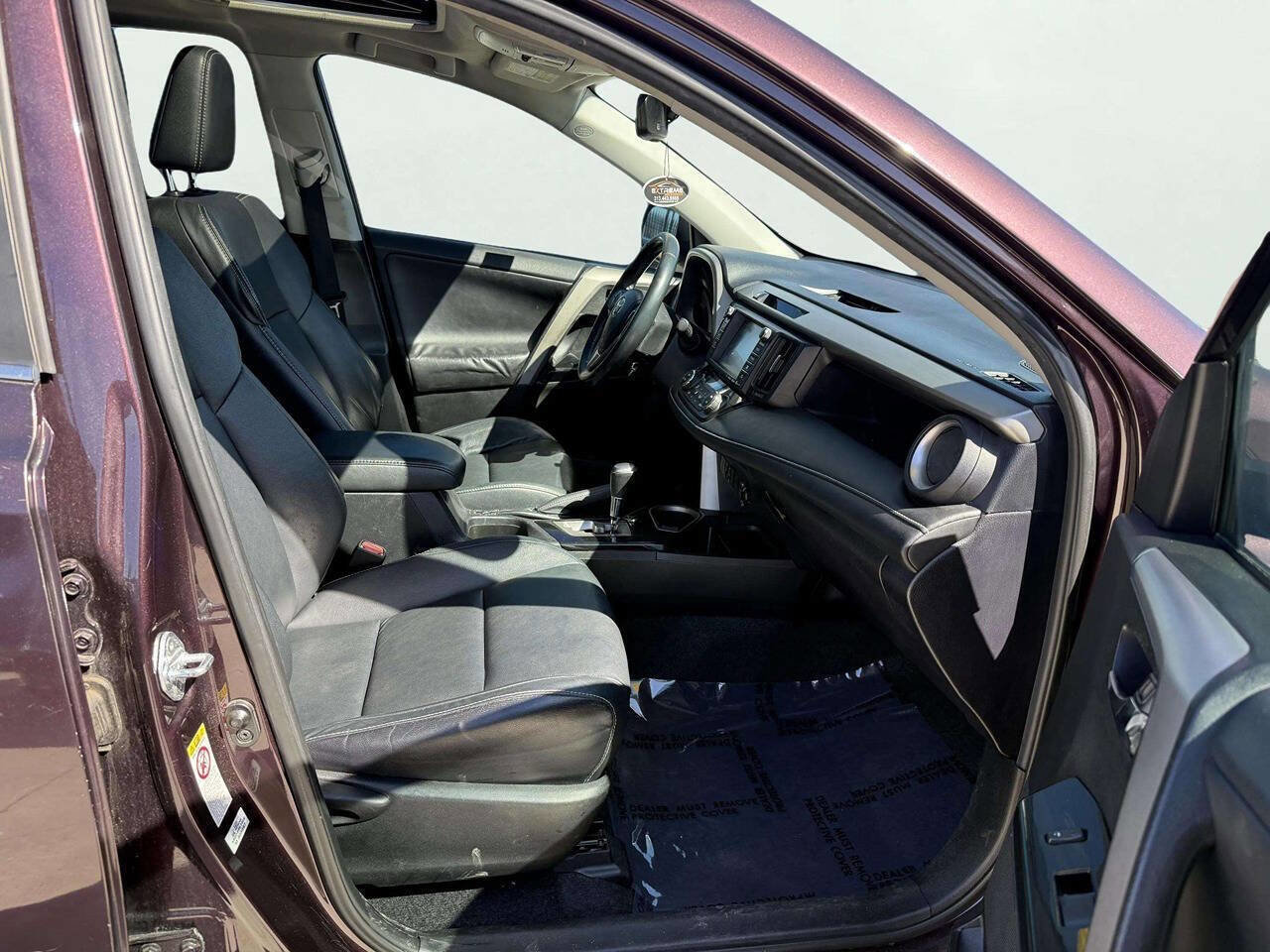 Used 2017 Toyota RAV4 Limited image 12