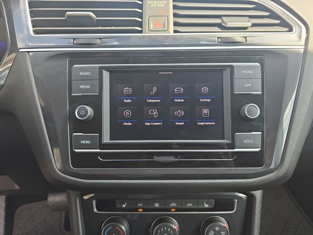 Used 2023 Volkswagen Tiguan S image 22