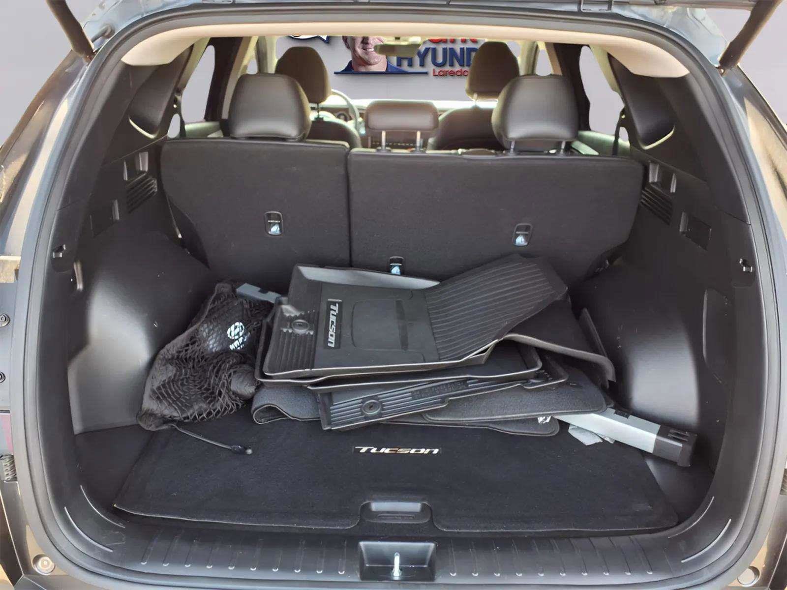 Certified 2023 Hyundai Tucson Limited w/ Cargo Package image 17