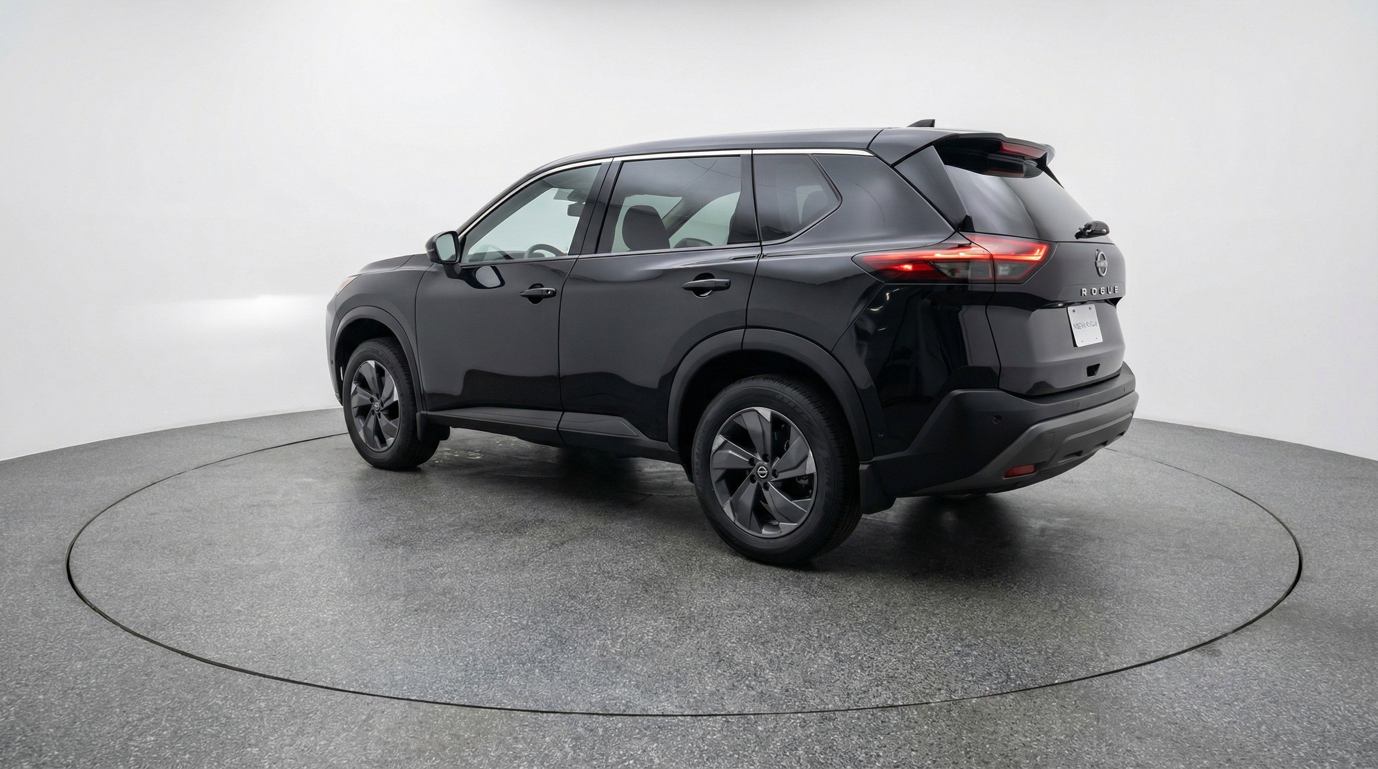 Used 2025 Nissan Rogue SV image 6