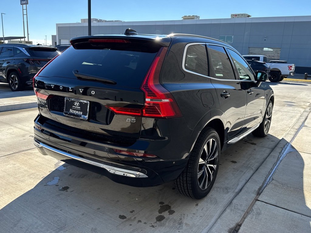 Used 2023 Volvo XC60 B5 Plus image 21
