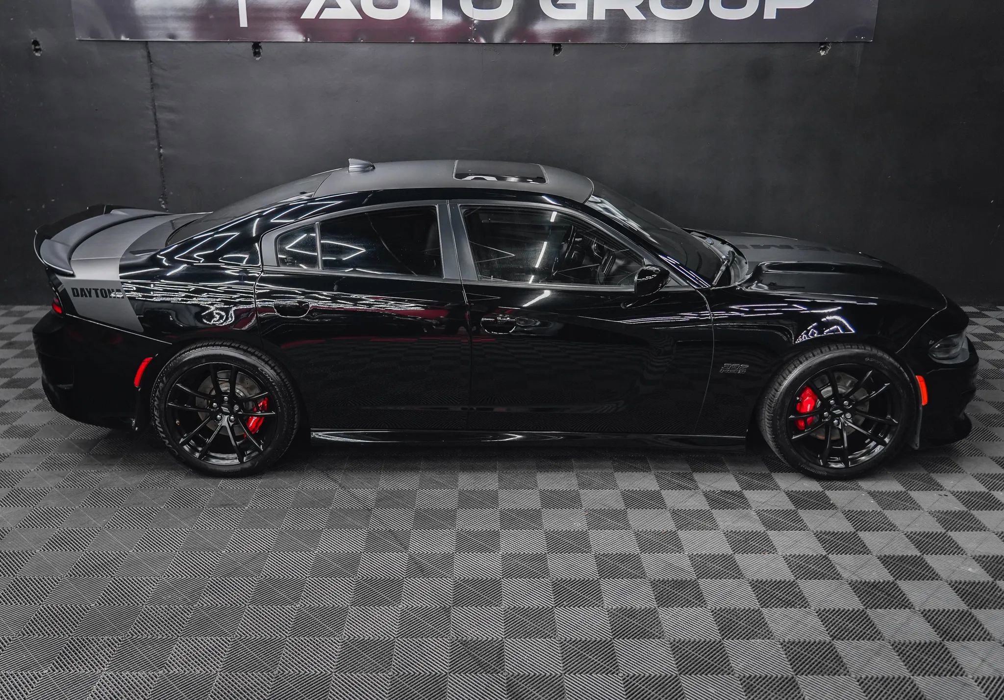 Used 2019 Dodge Charger Scat Pack w/ Daytona Edition Group RWD image 19