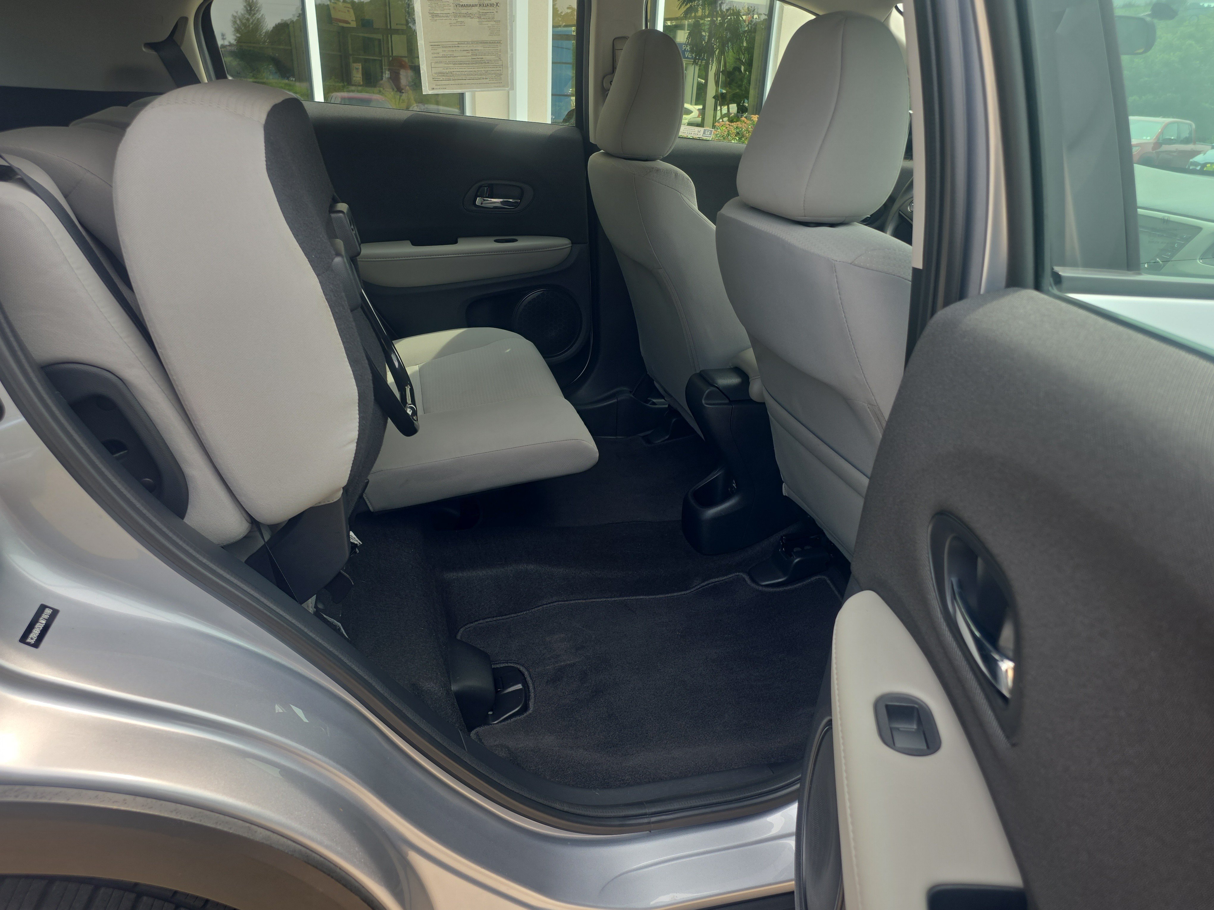 Used 2020 Honda HR-V LX image 15