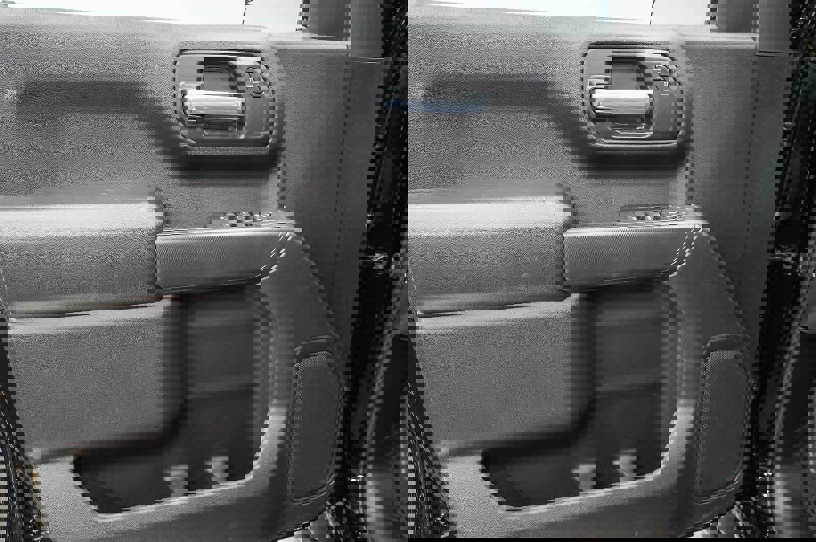 Used 2026 Chevrolet Silverado 1500 Custom w/ Turbomax Blackout Package image 21