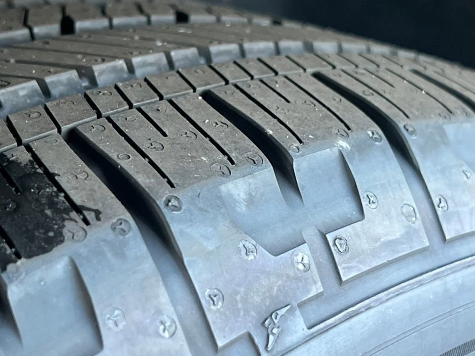 New 2026 Lincoln Nautilus Reserve w/ Jet Appearance Package AWD/4WD image 8