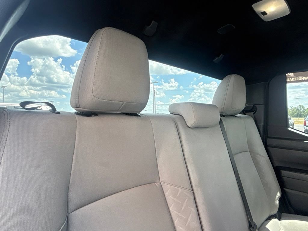 Used 2024 Toyota Tacoma SR5 AWD/4WD image 28