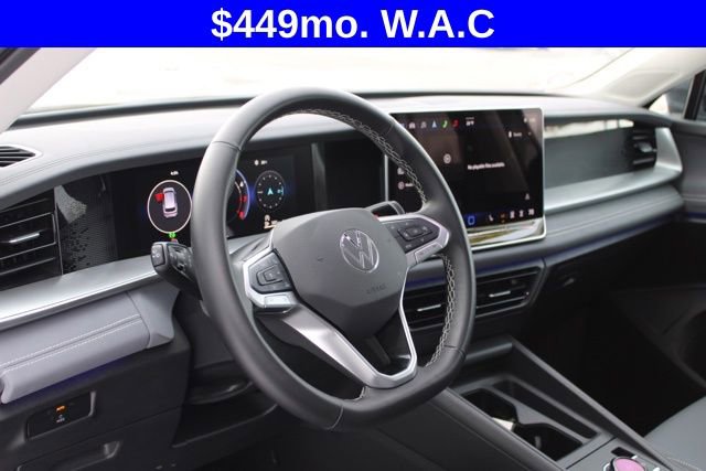 Certified 2025 Volkswagen Tiguan SE AWD/4WD image 16