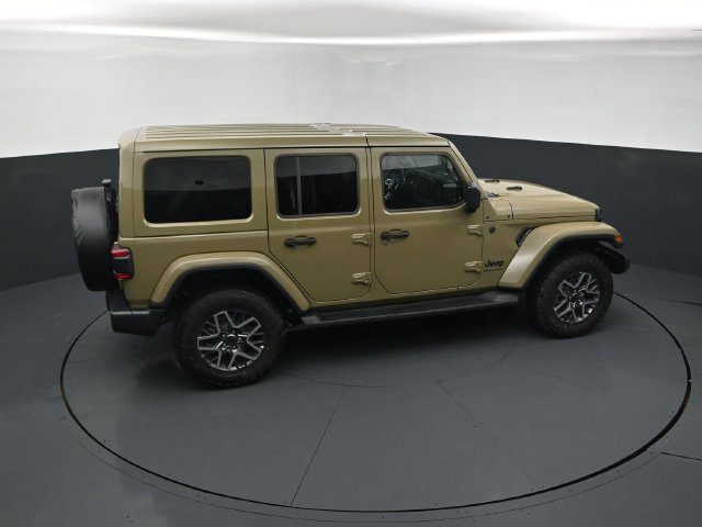New 2026 Jeep Wrangler Unlimited Sahara AWD/4WD image 18