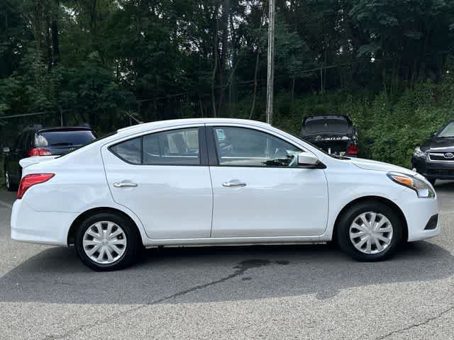 Used 2017 Nissan Versa SV FWD image 3