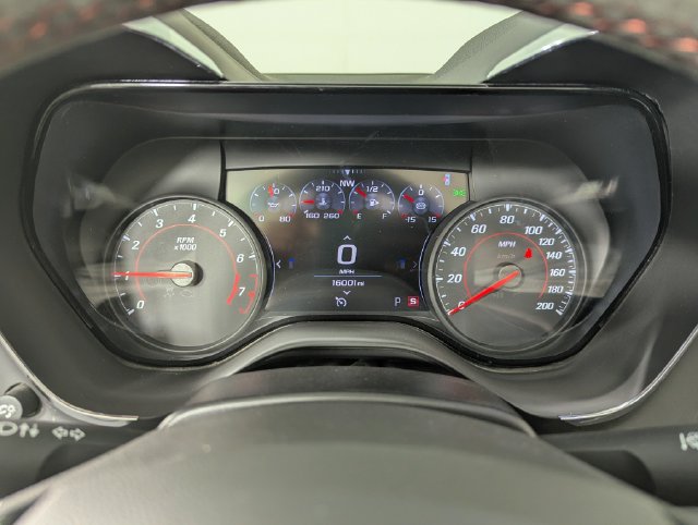 Used 2020 Chevrolet Camaro ZL1 RWD image 24