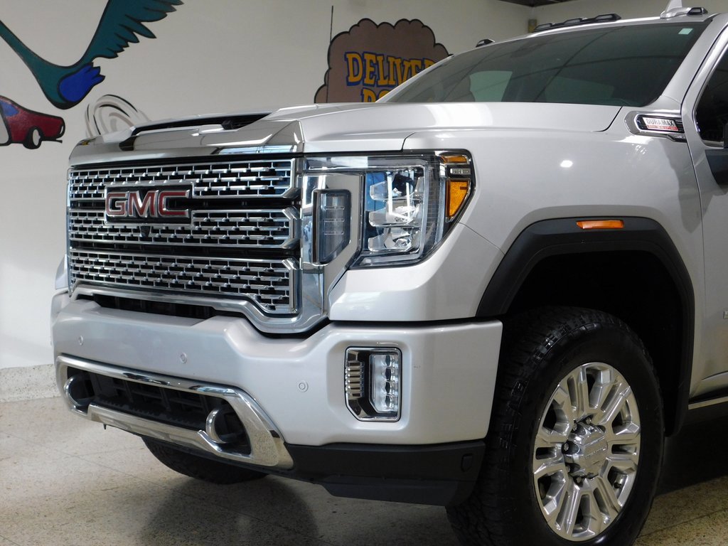 Used 2022 GMC Sierra 3500 Denali w/ Technology Package image 18