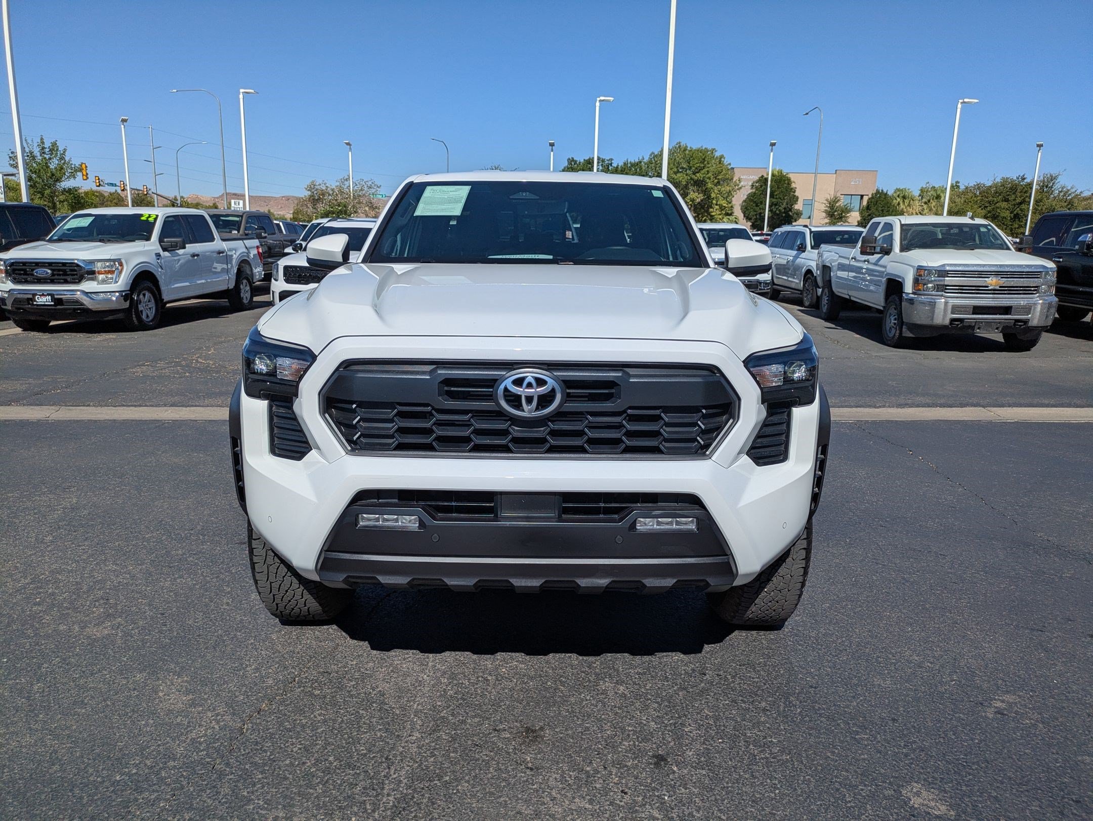 Used 2024 Toyota Tacoma TRD Off-Road w/ TRD Off Road Upgrade Package AWD/4WD image 9