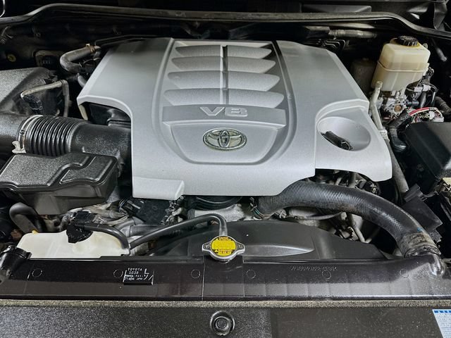 Used 2014 Toyota Land Cruiser AWD/4WD image 37
