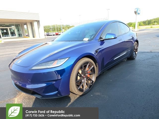 Used 2025 Tesla Model 3 Performance AWD/4WD image 3