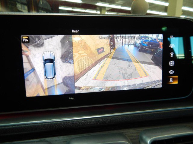 Used 2023 Mercedes-Benz GLE 450 GLE 450 AWD w/ AMG Line Exterior image 30