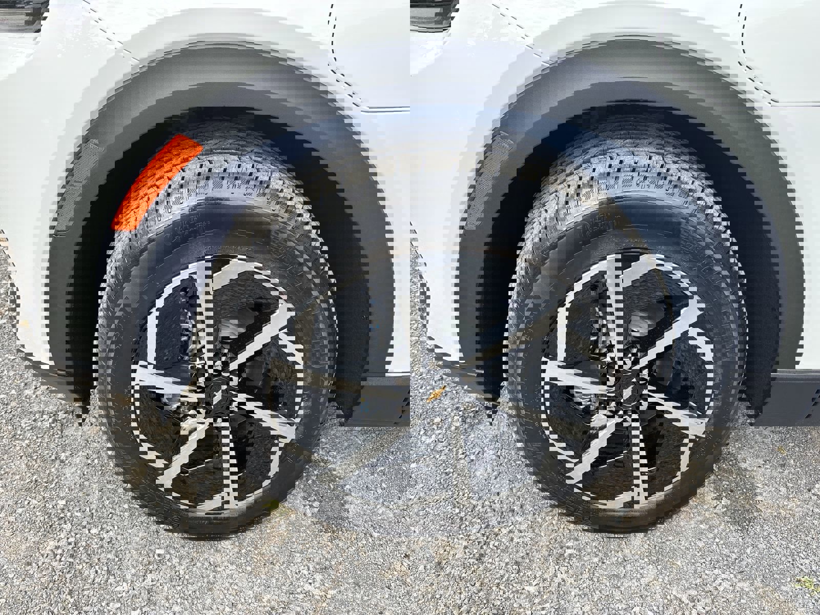 New 2026 Chevrolet Equinox EV LT image 13