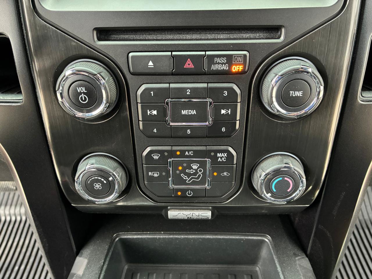 Used 2014 Ford F150 FX4 w/ FX Appearance Package AWD/4WD image 21