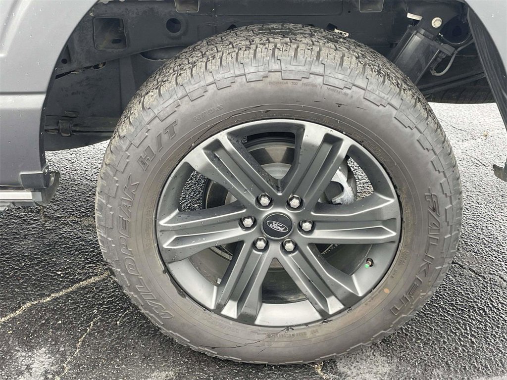 Used 2023 Ford F150 Lariat w/ Equipment Group 502A High image 9