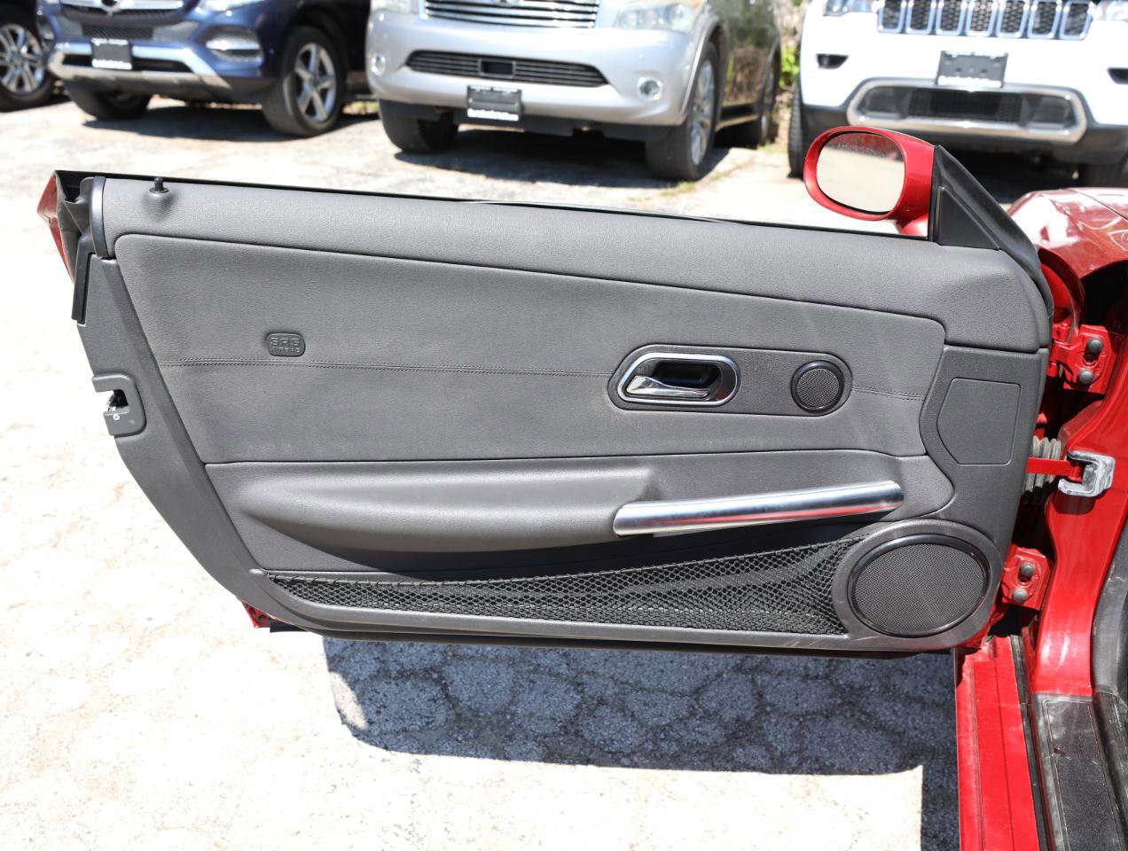 Used 2007 Chrysler Crossfire Convertible w/ Special Edition Group RWD image 11