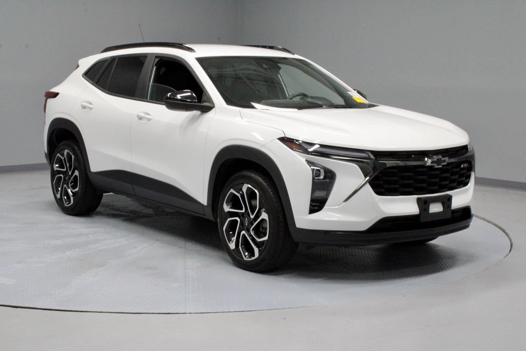 Used 2024 Chevrolet Trax RS