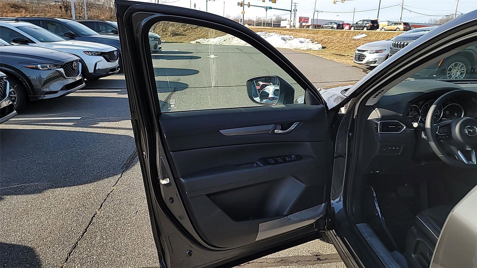 New 2025 MAZDA CX-5 AWD 2.5 S w/ Preferred Package image 18