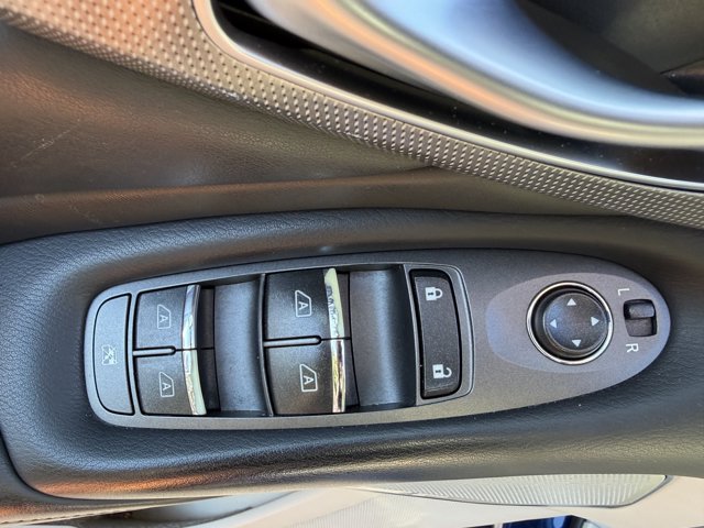 Used 2017 INFINITI Q50 Sport RWD image 10