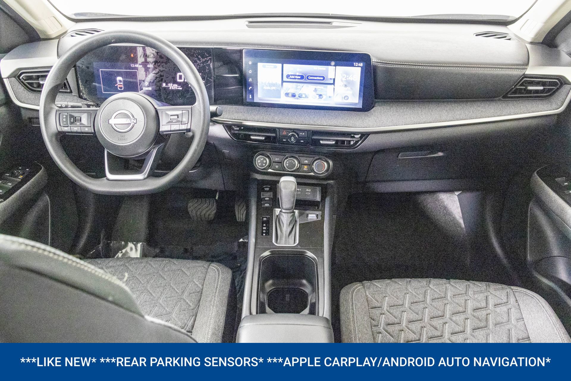 Used 2025 Nissan Kicks SV image 4