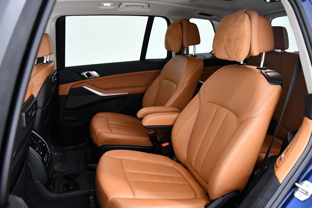 Used 2022 BMW X7 xDrive40i w/ Premium Package image 21