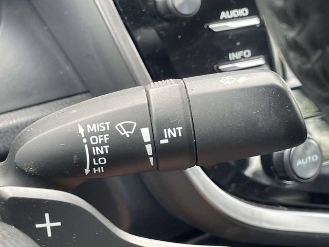 Used 2018 Toyota Camry SE FWD image 27