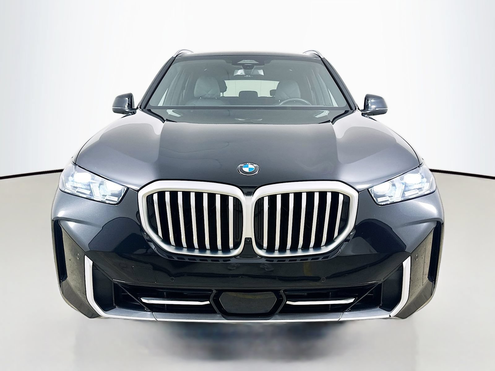 Used 2026 BMW X5 xDrive40i AWD/4WD image 2