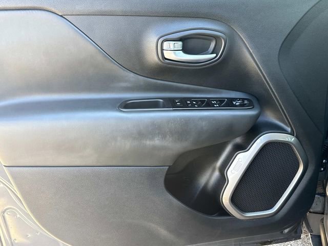 Used 2022 Jeep Renegade Sport AWD/4WD image 25