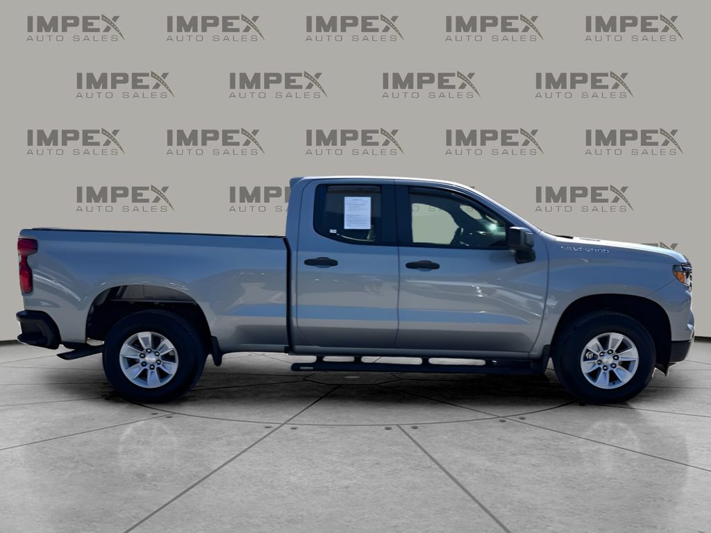 Used 2025 Chevrolet Silverado 1500 W/T w/ Trailering Package RWD image 7